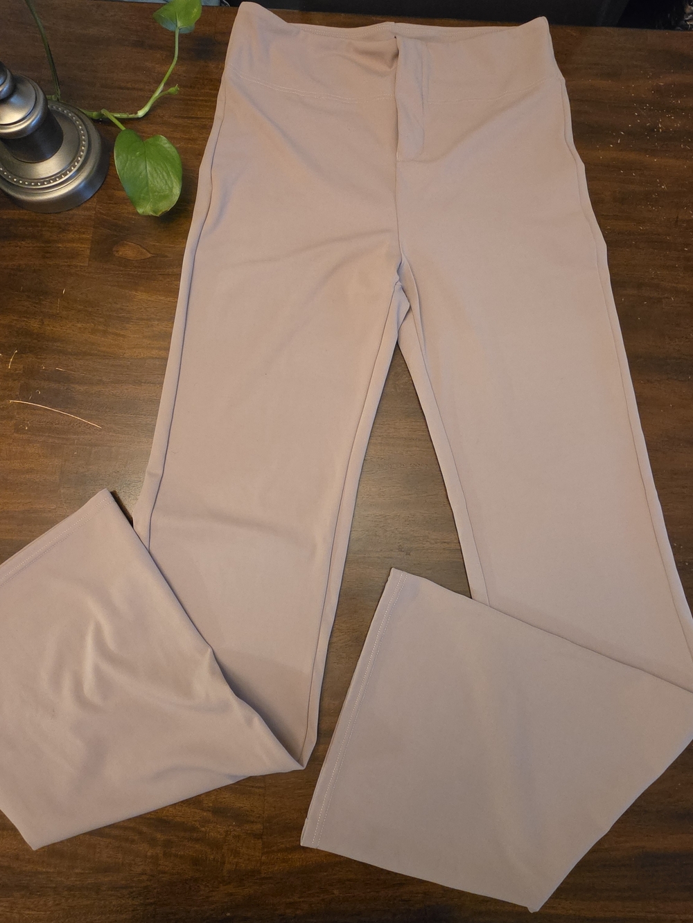 High-Rise Flared Wide-Leg Pants - Soft Mauve Pink - Size Medium